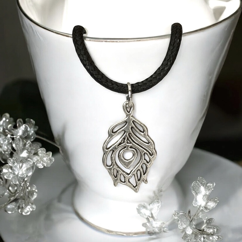 5 For $25💫Silver Peacock Feather Pendant Necklace